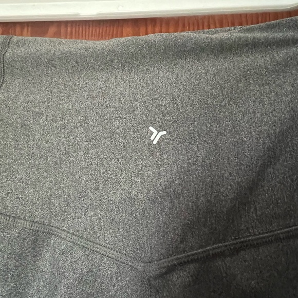 Old Navy Powersoft Extra High Rise Leggings Gray Medium - Picture 3 of 4